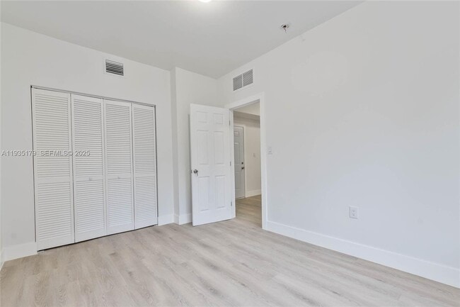 Building Photo - 858 NW 3rd St