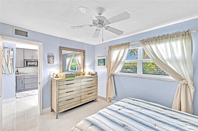 Building Photo - 1439 S Ocean Blvd