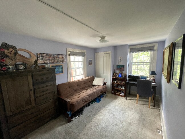 Building Photo - 1805 Lovering Ave