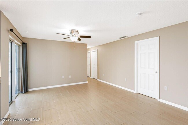 Building Photo - 436 Thrush Dr