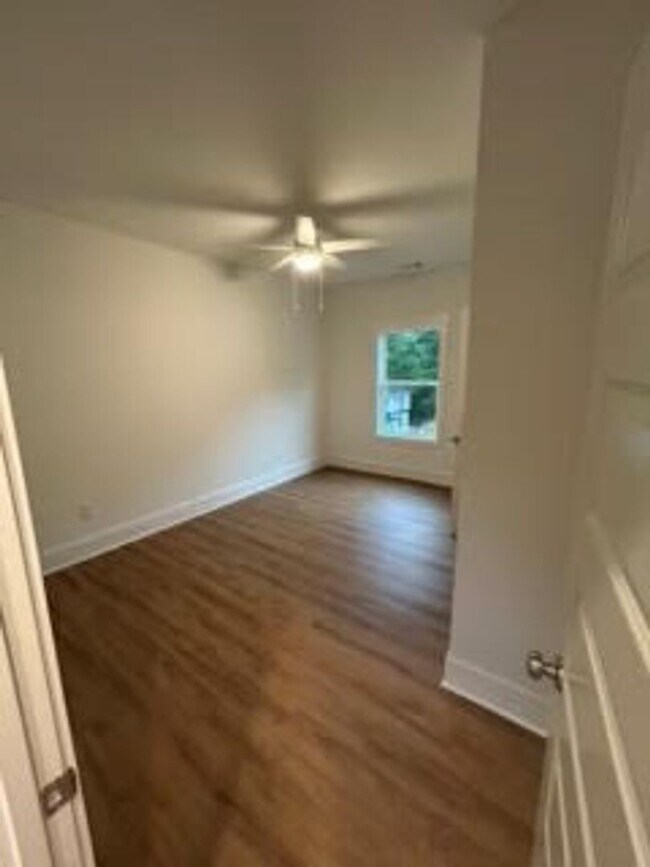 Building Photo - "Brand New Construction" 1 mile from Campus and Downtown