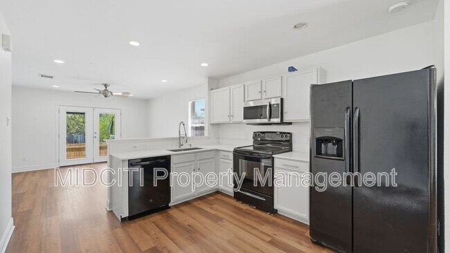 Building Photo - 11309 Autumn Ash Dr