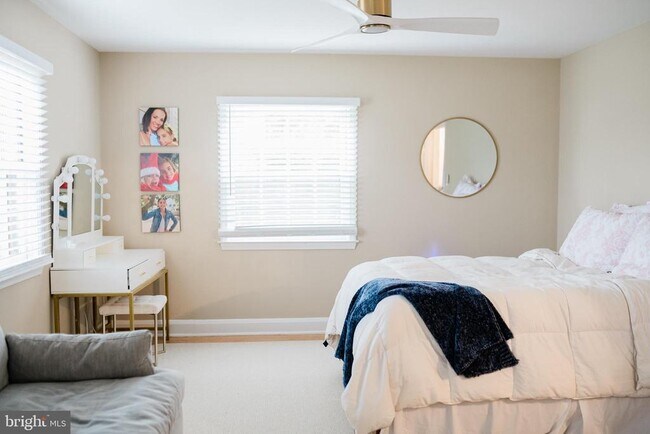 Building Photo - 2210 Boxmere Rd