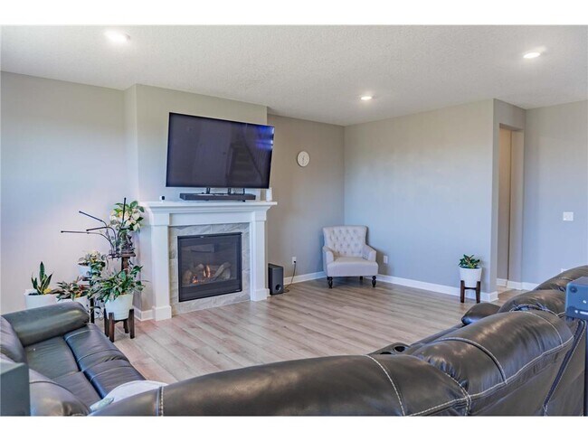 Building Photo - 1574 Edgebrook Ln