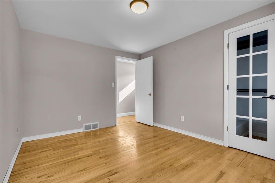 Building Photo - 4158 Cherrywood Dr