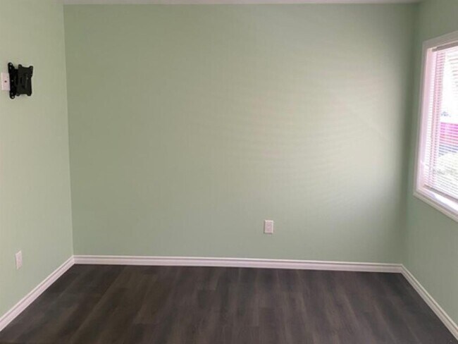 Building Photo - 9500 Attica Cir