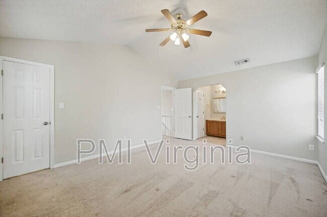 Building Photo - 1213 Ruxton Ct