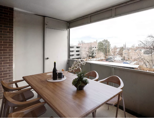 Building Photo - 2227 Canyon Blvd