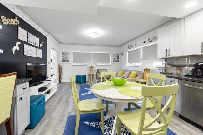 Building Photo - 3675 Gulf Blvd