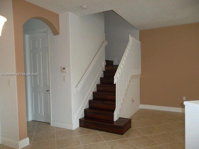 Building Photo - 208 Lake Monterey Cir