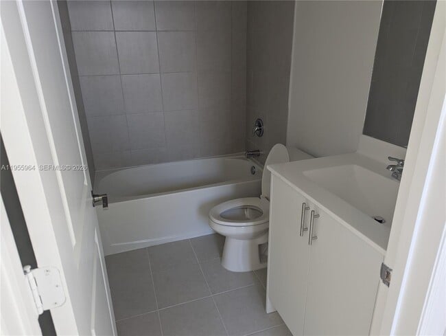 Building Photo - 338 SW 338th St