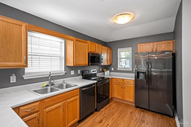 Building Photo - 3025 Flintlock Dr