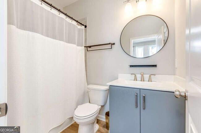 Building Photo - 912 Brees Ct