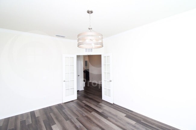 Building Photo - 5616 Cherrywood Wy