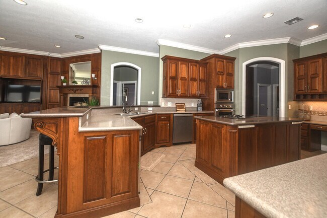Building Photo - 21685 Merion Ct