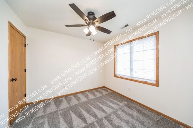 Building Photo - 2621 SW 35th St