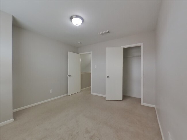 Building Photo - 6638 Windy River Ln