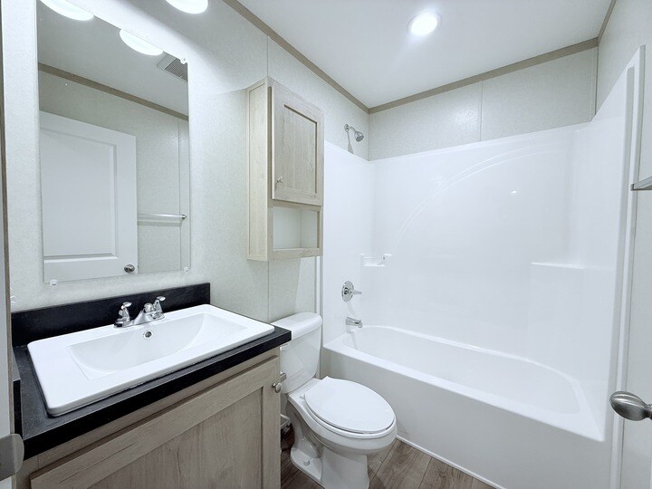 Building Photo - 29752 Jamestown Dr