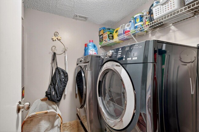 Building Photo - 301 SW 158th Terrace