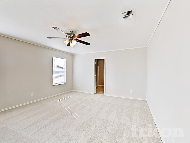 Building Photo - 9722 Amber Cove
