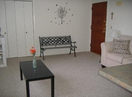 Building Photo - Islebrook Apartments