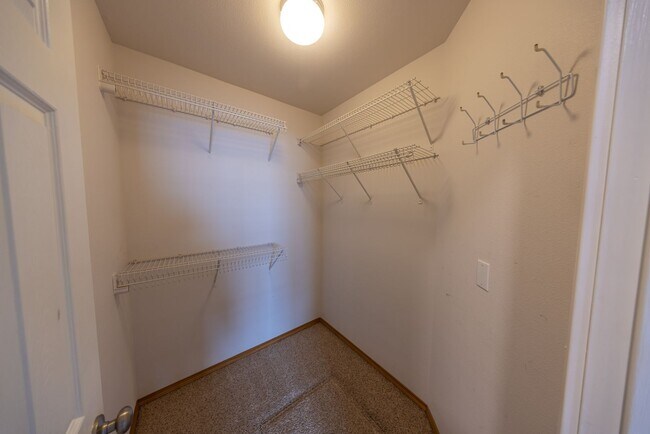 Building Photo - One Level Ranch Home - Three Bedrooms