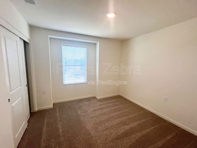 Building Photo - 333 Halisan Ct