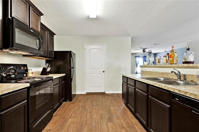 Building Photo - 712 Cleary Ln