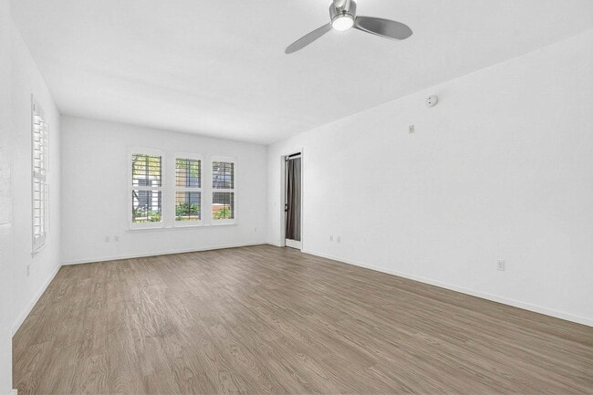 Building Photo - 520 Lunalilo Home Rd