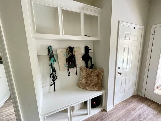 Building Photo - Beautiful 3/2 Home for Rent next to Brandon High School!