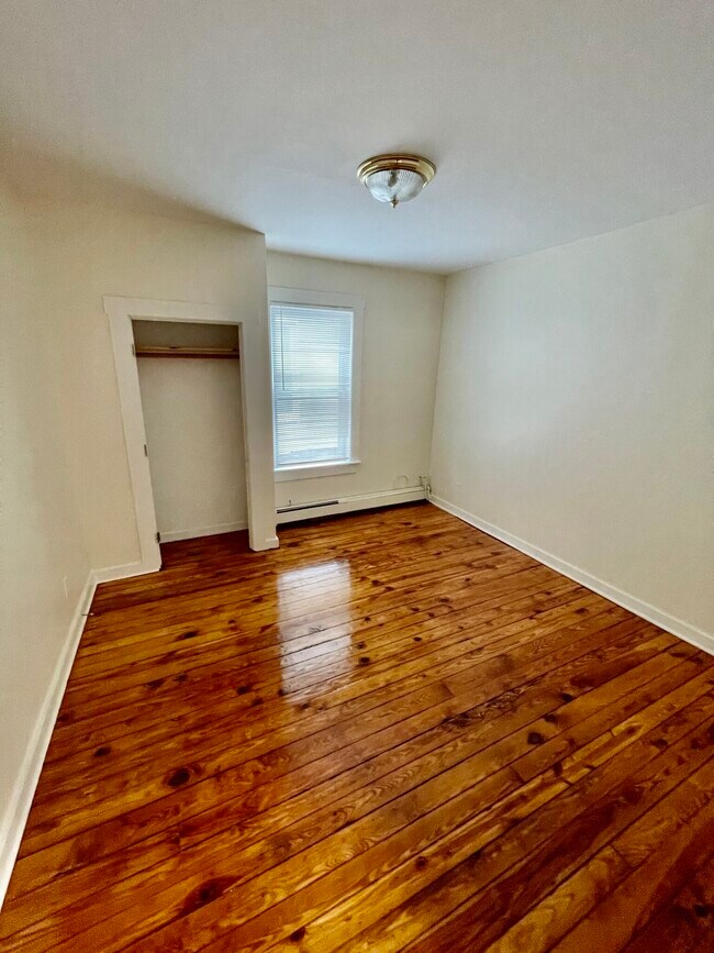 Building Photo - 63 Pleasant St