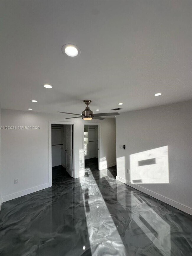 Building Photo - 2110 NW 91st Terrace