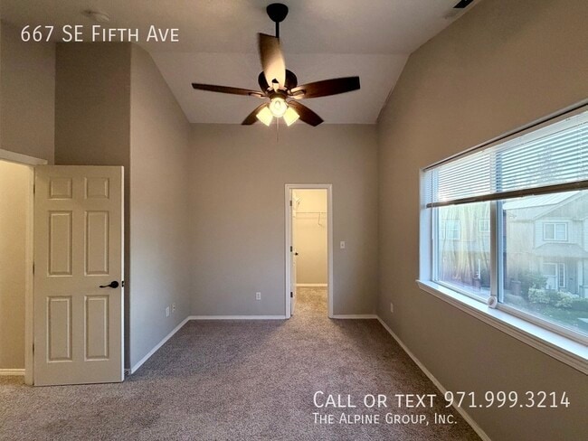 Building Photo - 667 SE Fifth Ave-