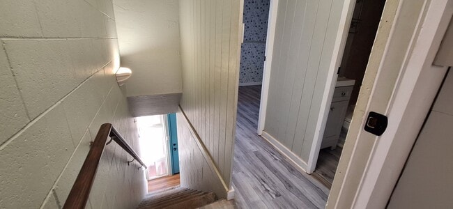Building Photo - 2br - 2bd/1bth Two Stories | West Maui Tra...