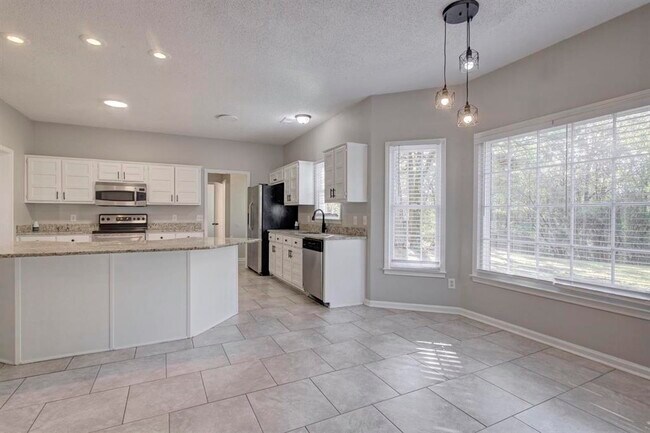 Building Photo - 5707 Chester St