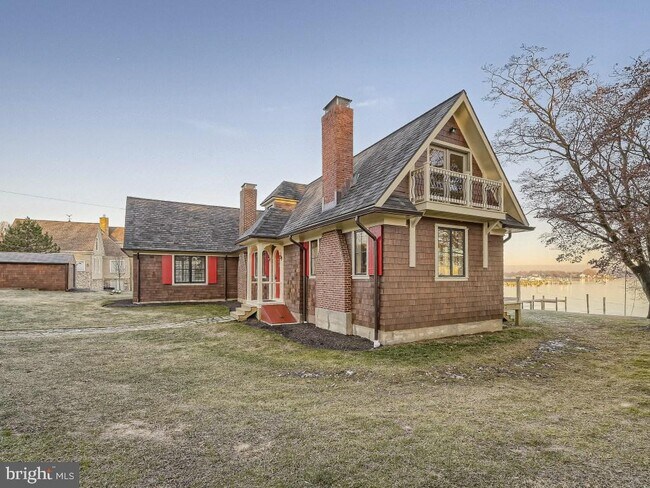 Building Photo - 2100 Rosalie Ave