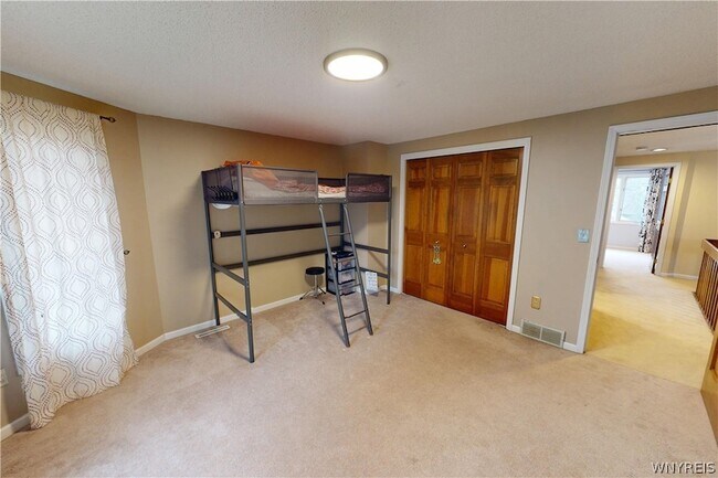 Building Photo - 30 Opal Ct