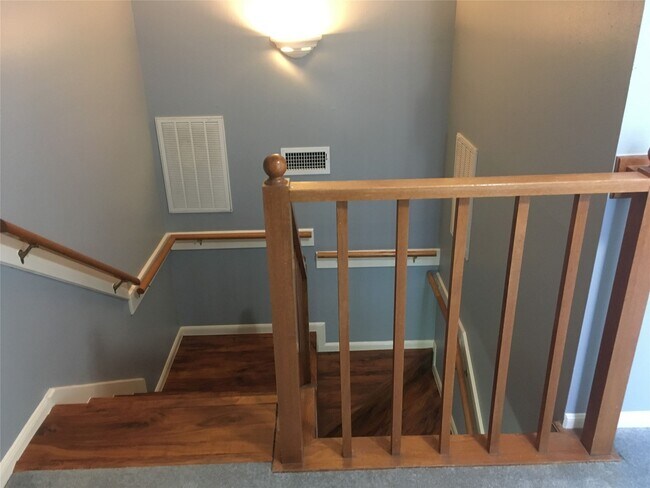 Building Photo - 2950 Glenn Lakes Ln