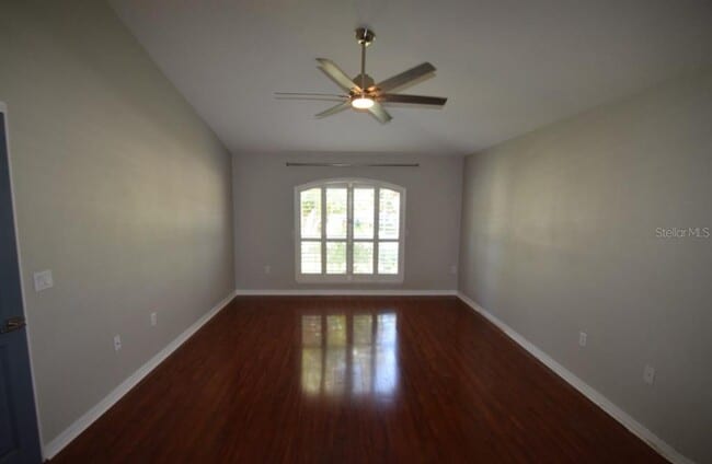 Building Photo - 241 Pine Shadow Ln