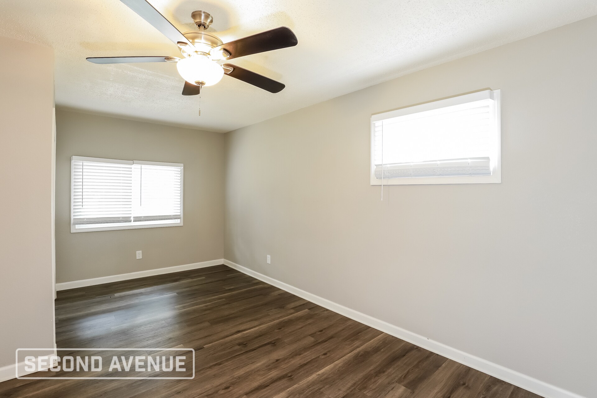 Building Photo - 401 Lacy Ln