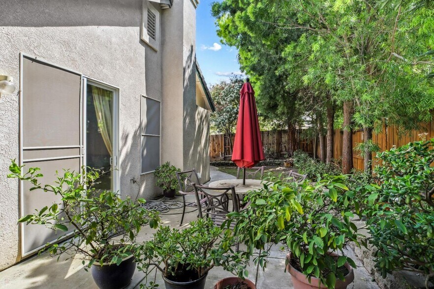 Building Photo - 4287 Windsong Dr