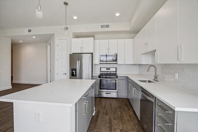 Building Photo - 2000 Hughes Landing Blvd