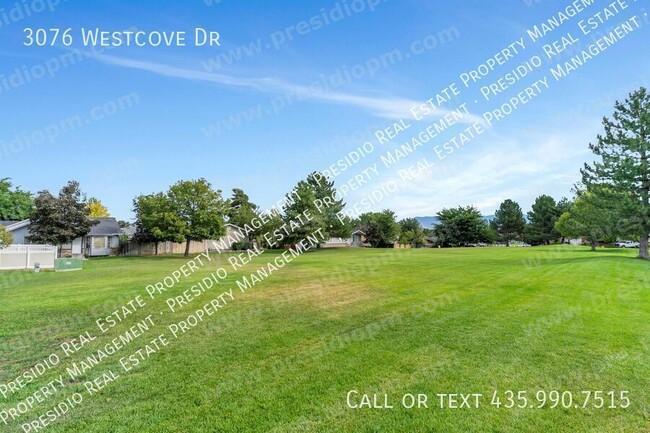 Building Photo - 3076 Westcove Dr