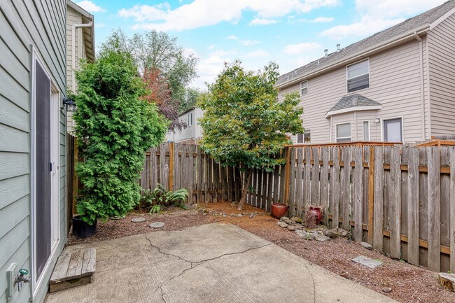Building Photo - 3977 SW 180th Terrace