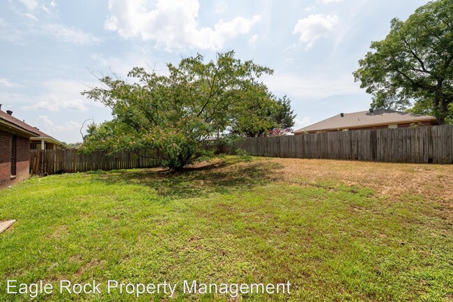 Building Photo - 3 br, 2 bath House - 2245 Krystal Kreek Drive