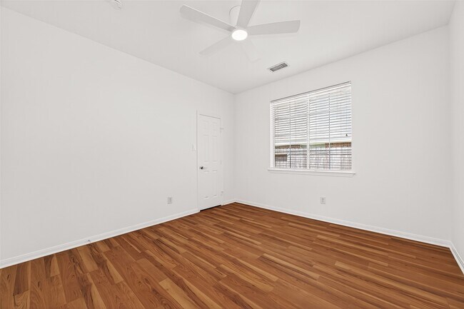 Building Photo - 22 Westwinds Cir