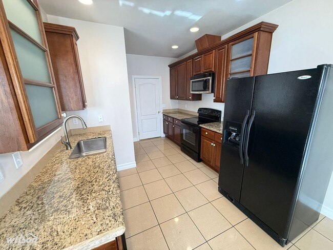 Building Photo - 7116 W Mead Ave