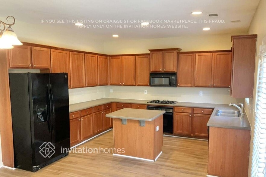 Building Photo - 3520 Woodsong Rw