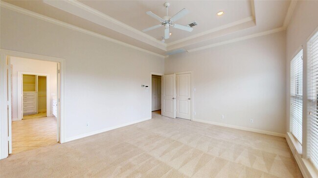 Building Photo - 5914 Center St