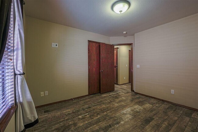 Building Photo - 11857 NW 7th St